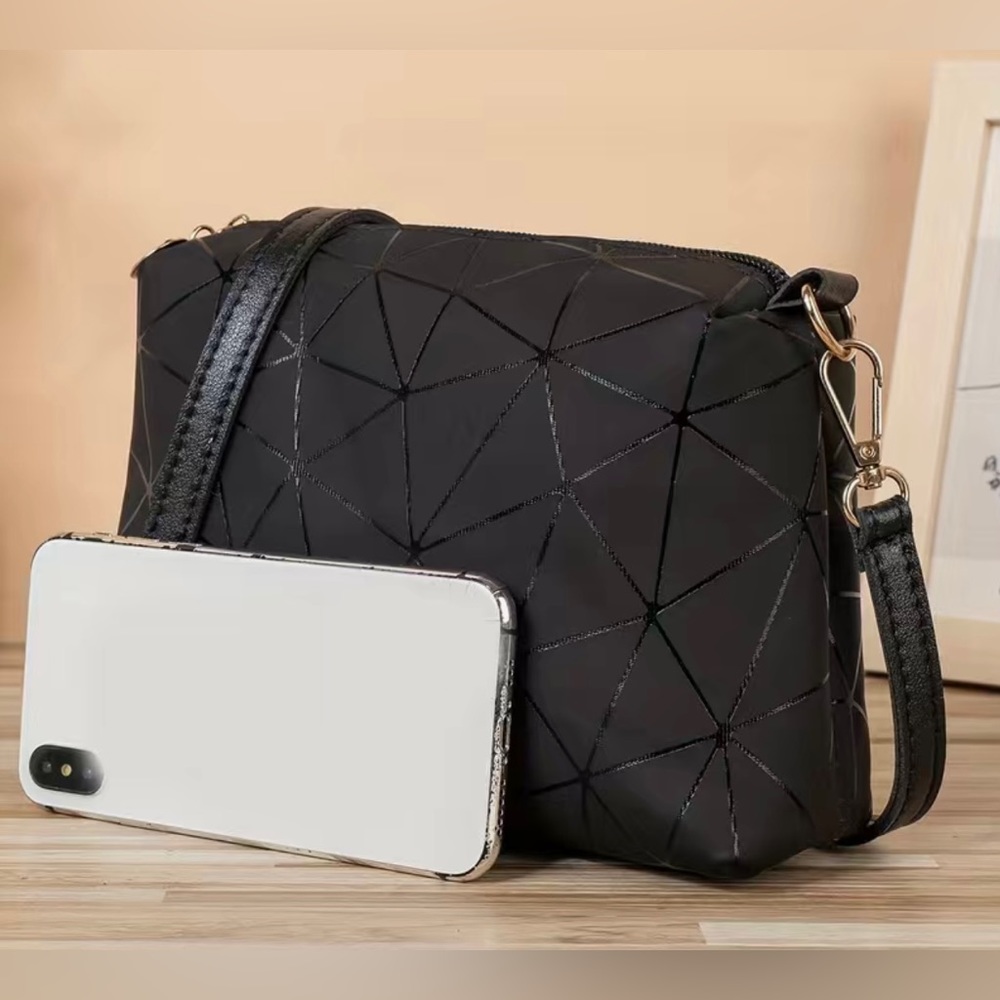 Mini Geometric Pattern Shoulder Bag - image 2